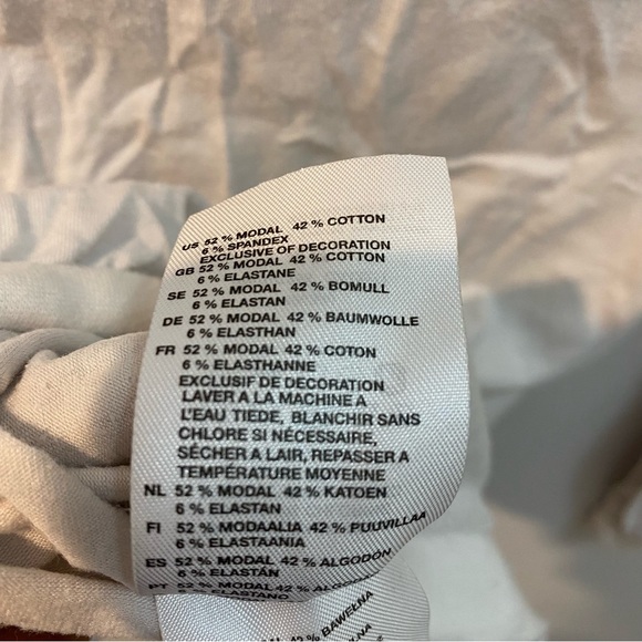 H&M White Women's Button Cardigan Sweater - Picture 6 of 6